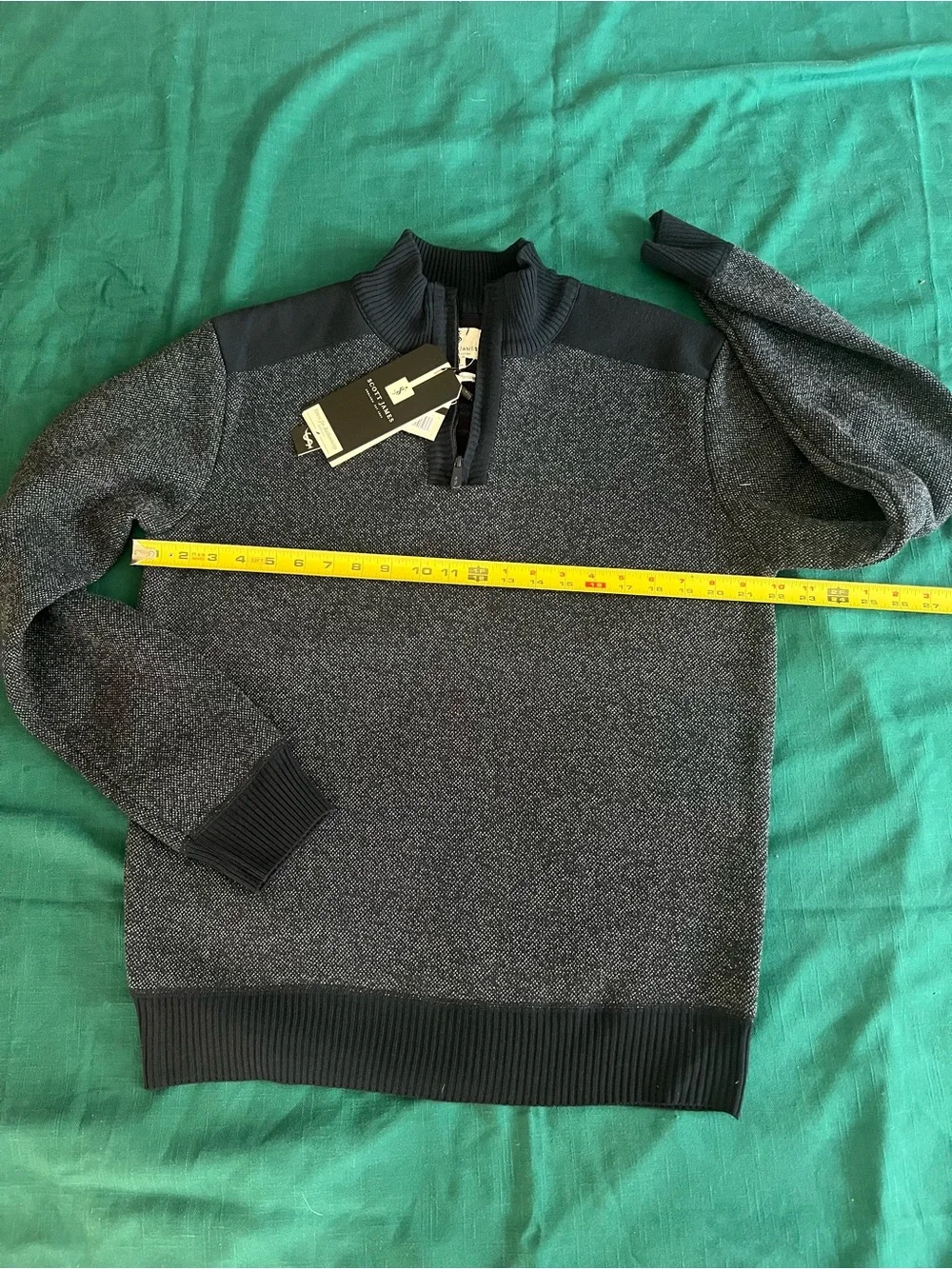 Scott James Men's Navy and Black Quarter-Zip Sweater